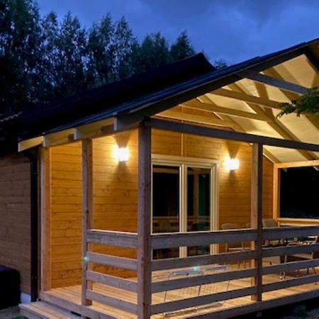 Miedzy Wodami - Domki Na Mazurach Mikołajki Exterior foto
